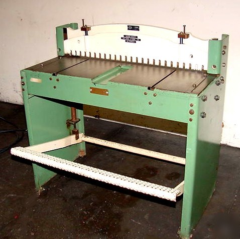 16GA sheet metal shear, diacro 36K foot shear