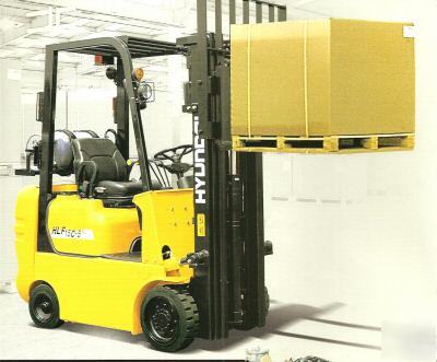 New brand hyundai forklift - 3,000 lbs. cap. sideshift