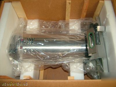 New port kensington 300MM wafer robot 35-3700-1425-17