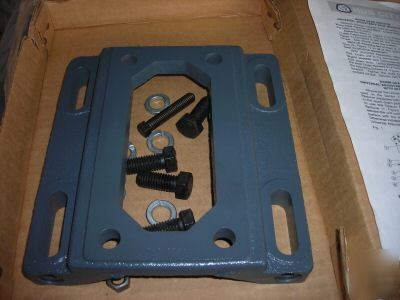 Hub city worm gear universal base 0229-00019-320