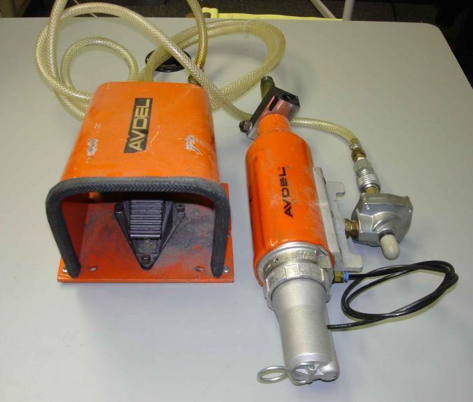 Avdel 727 pneumatic vertical rivet setting tool & pedal