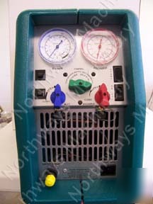 New refco powermax thermoflo refrigerant recovery unit.