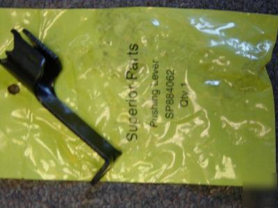 Hitachi NR83A, NR83A2 pushing lever SP884062
