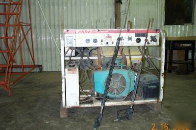 Landa 3200 psi hot water pressure washer